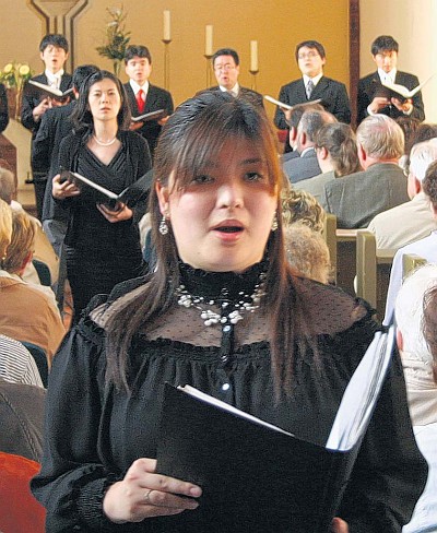 Elisabeth Singers aus Hiroshima (Japan) am 21. Mai 2010 in Prenzlau (Foto: Heiko Schulze) Elisabeth Singers aus Hiroshima (Japan) am 21. Mai 2010 in Prenzlau (Foto: Heiko Schulze)