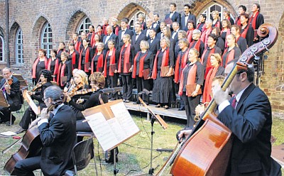 Klostergartenkonzert 2012 (Foto: Heiko Schulze) Klostergartenkonzert 2012 (Foto: Heiko Schulze)
