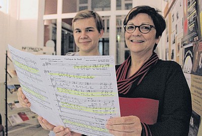 Felicitas Richter und Oliver
Wunderlich bei der Vorbereitung auf die Weihnachtskonzerte 2013
(Foto: Benjamin Vorhölter) Felicitas Richter und Oliver Wunderlich
bei der Vorbereitung auf die Weihnachtskonzerte 2013 (Foto:
Benjamin Vorhölter)